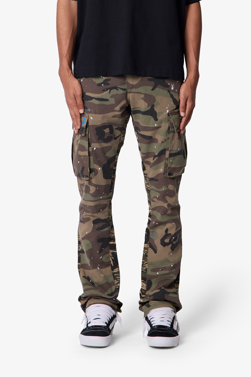 Mnml Bootcut Cargo Pants